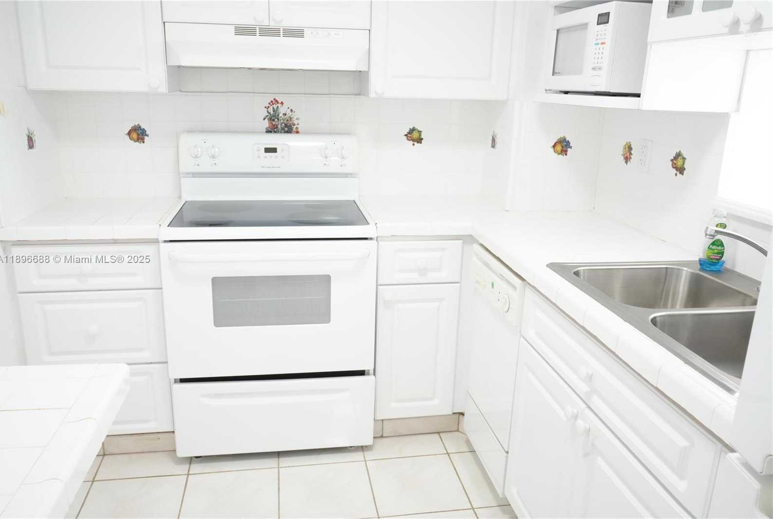 Small Image of 8000 HARDING AVE #5F, Miami Beach Number 6