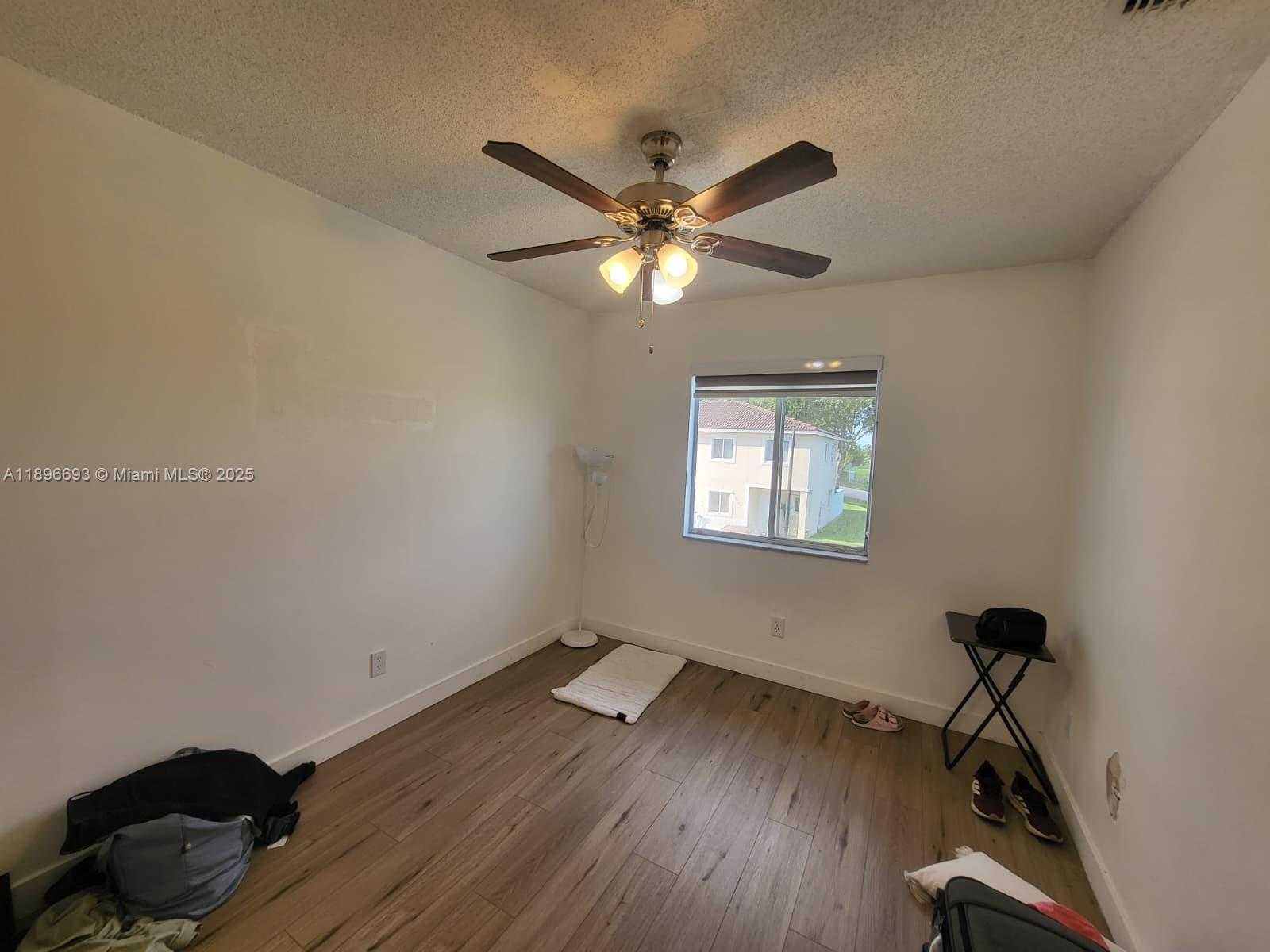 Small Image of 13906 SOUTH WEST 173RD TER #13906, Miami Number 21
