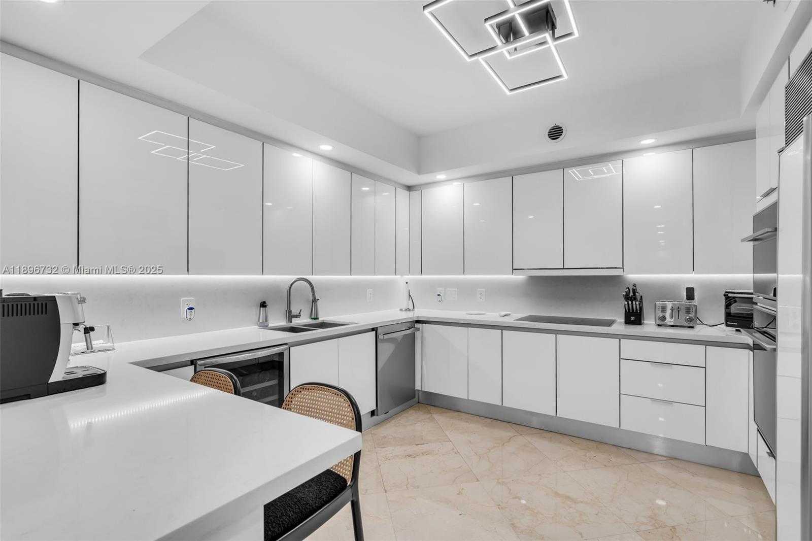 Small Image of 791 CRANDON BLVD #1404, Key Biscayne Number 11