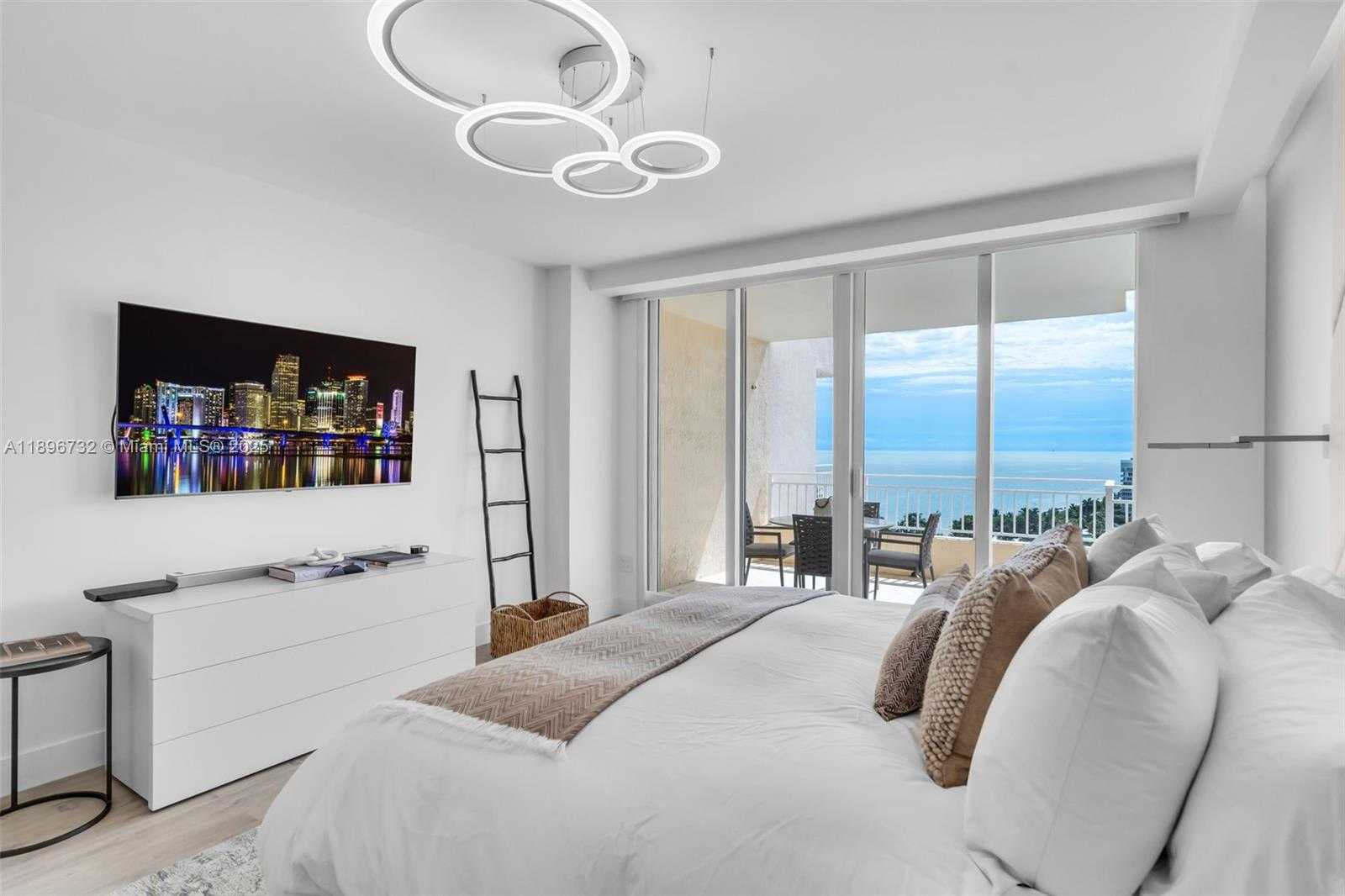 Small Image of 791 CRANDON BLVD #1404, Key Biscayne Number 14