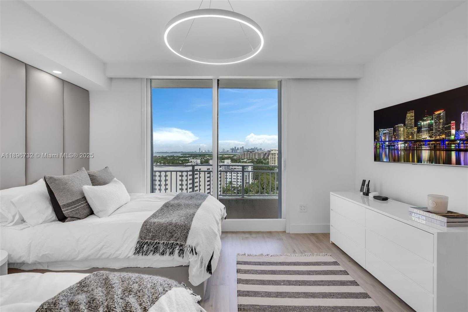 Small Image of 791 CRANDON BLVD #1404, Key Biscayne Number 20