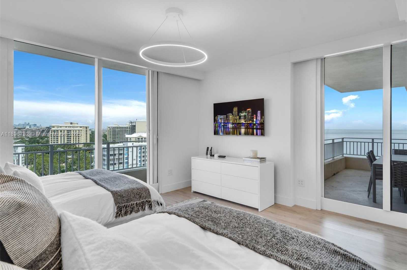 Small Image of 791 CRANDON BLVD #1404, Key Biscayne Number 21
