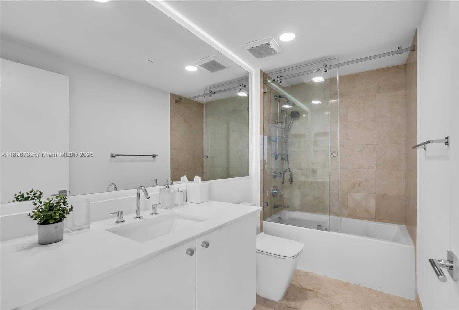 Small Image of 791 CRANDON BLVD #1404, Key Biscayne Number 22