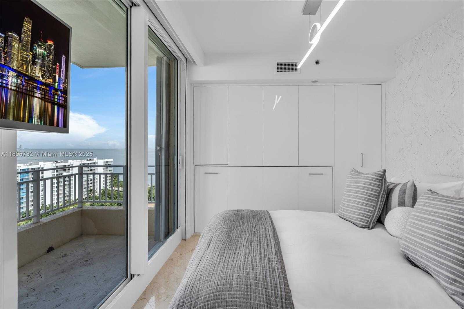 Small Image of 791 CRANDON BLVD #1404, Key Biscayne Number 23