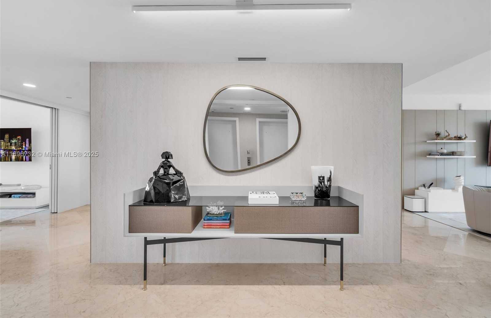 Small Image of 791 CRANDON BLVD #1404, Key Biscayne Number 4
