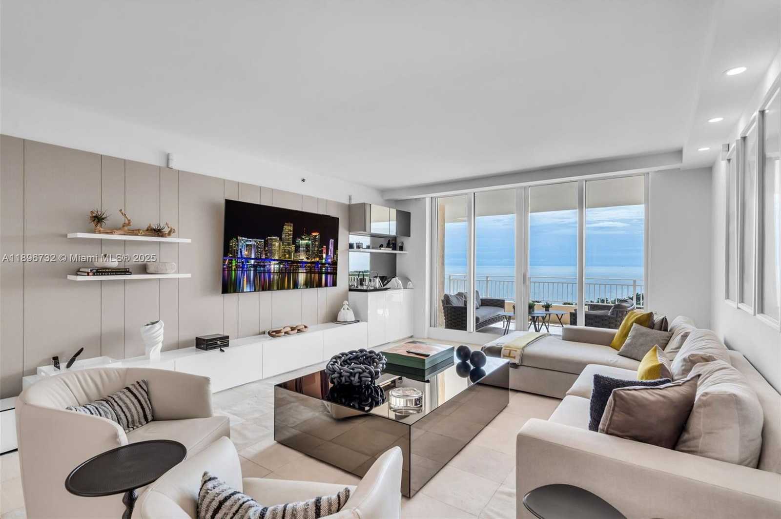 Small Image of 791 CRANDON BLVD #1404, Key Biscayne Number 5