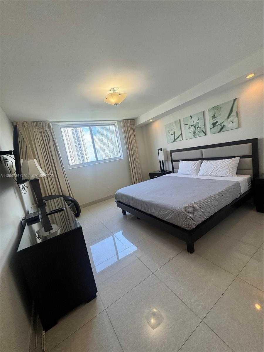 Small Image of 19370 COLLINS AVE #1427, Sunny Isles Beach Number 10