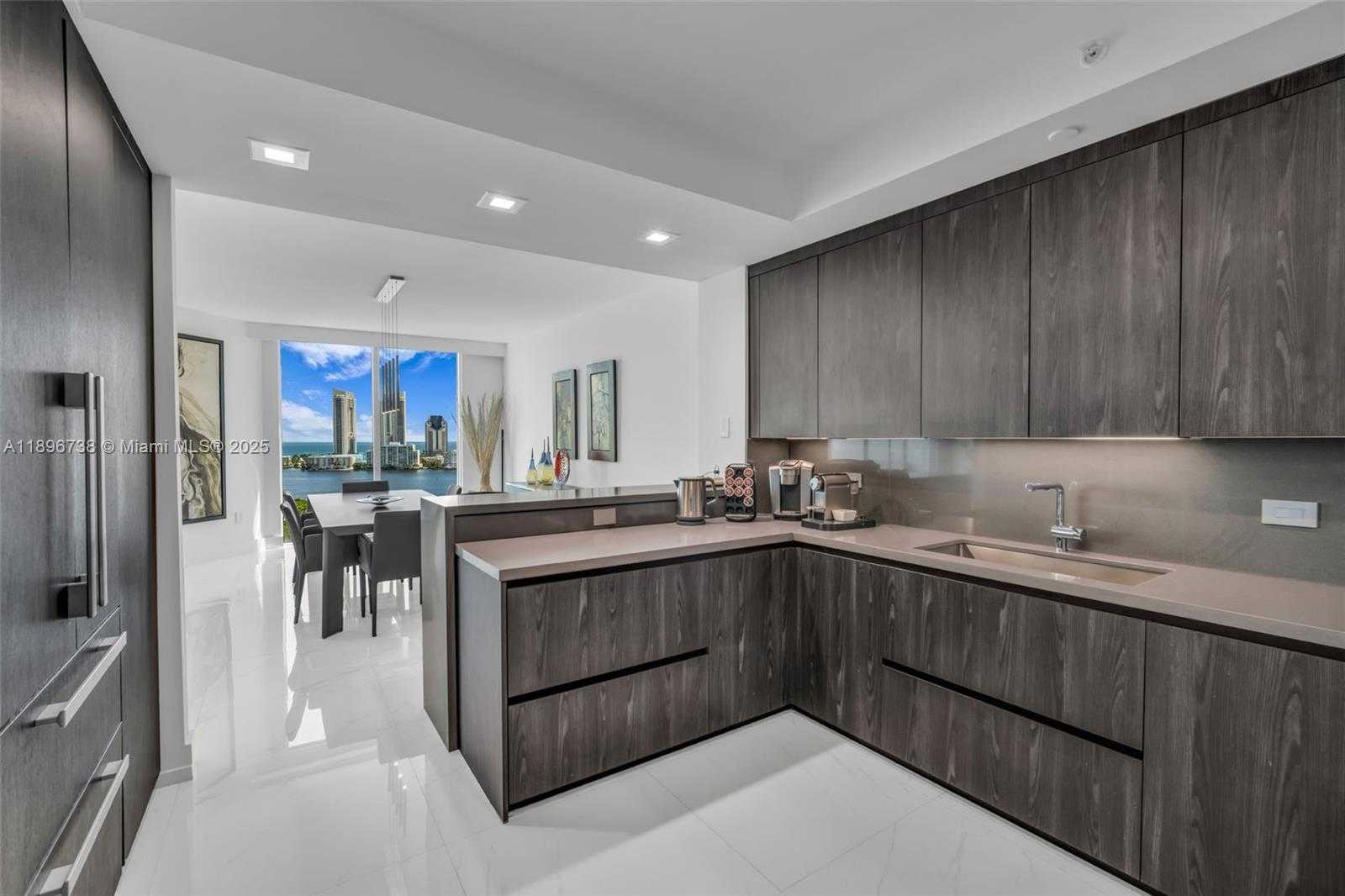 Small Image of 3201 NORTH EAST 183RD ST #1806, Aventura Number 24