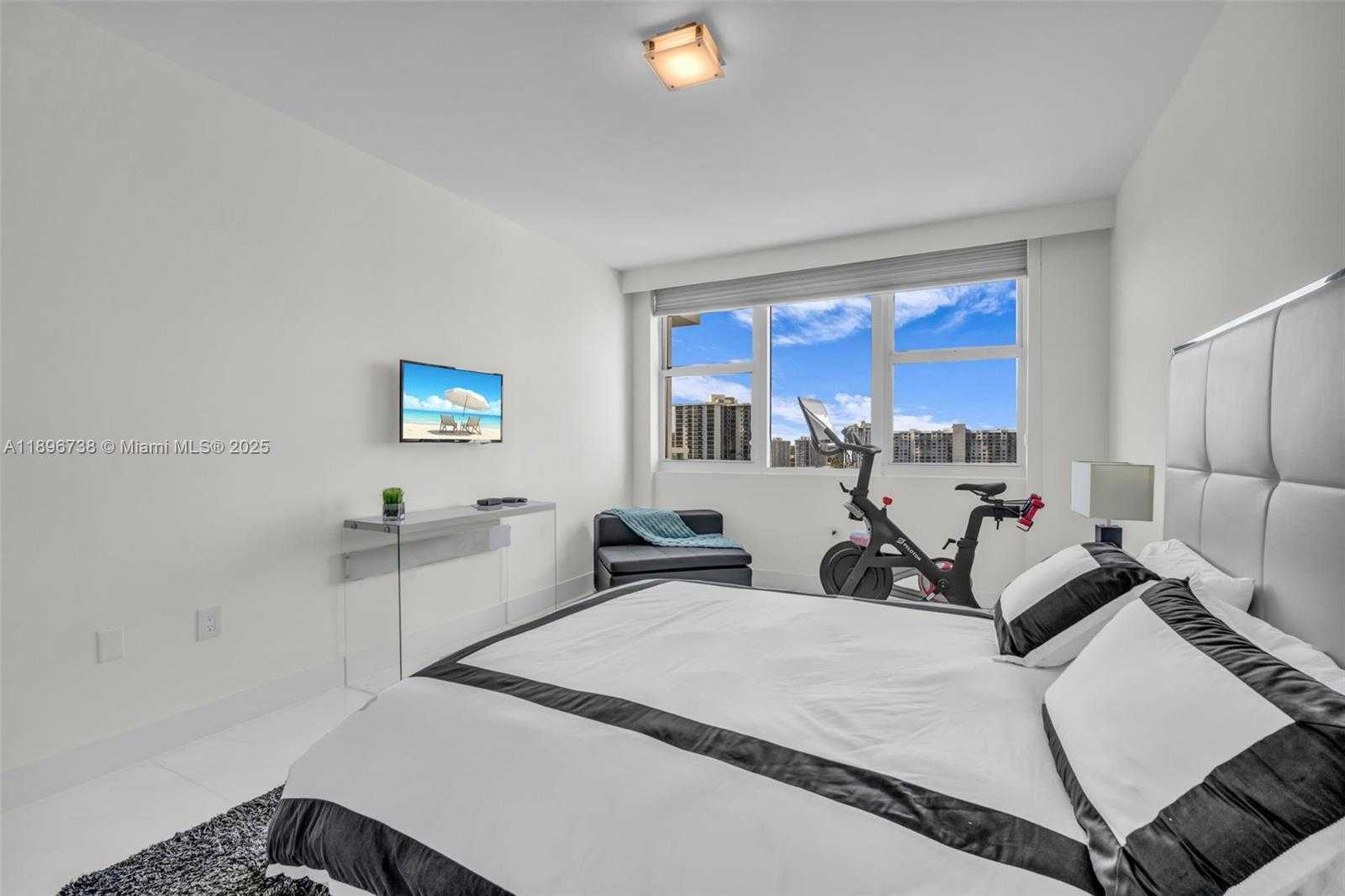 Small Image of 3201 NORTH EAST 183RD ST #1806, Aventura Number 40