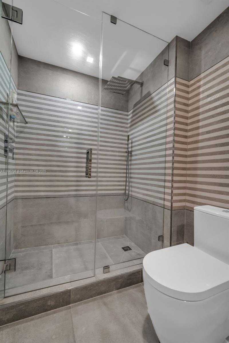 Small Image of 3201 NORTH EAST 183RD ST #1806, Aventura Number 42