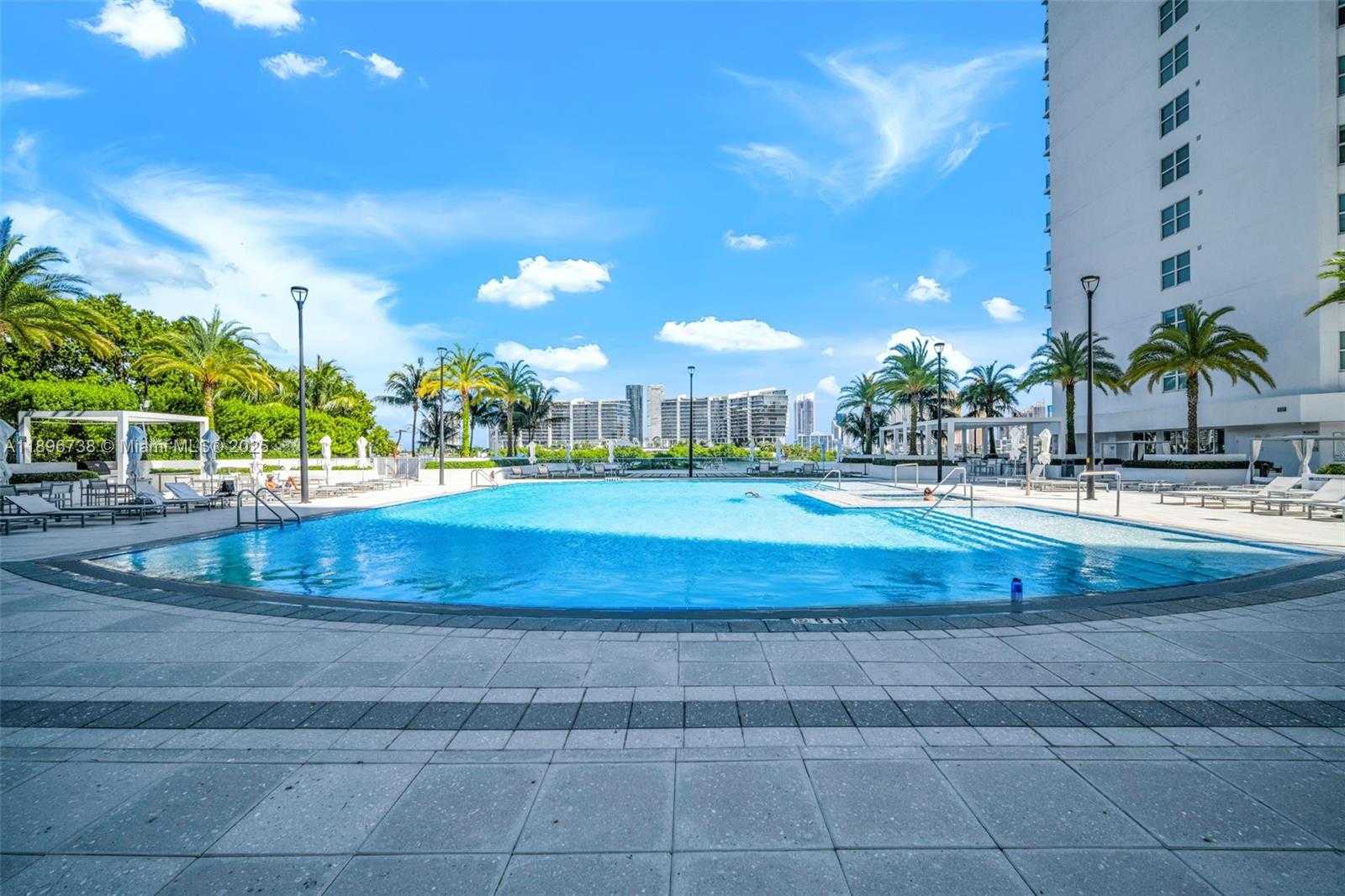 Small Image of 3201 NORTH EAST 183RD ST #1806, Aventura Number 49