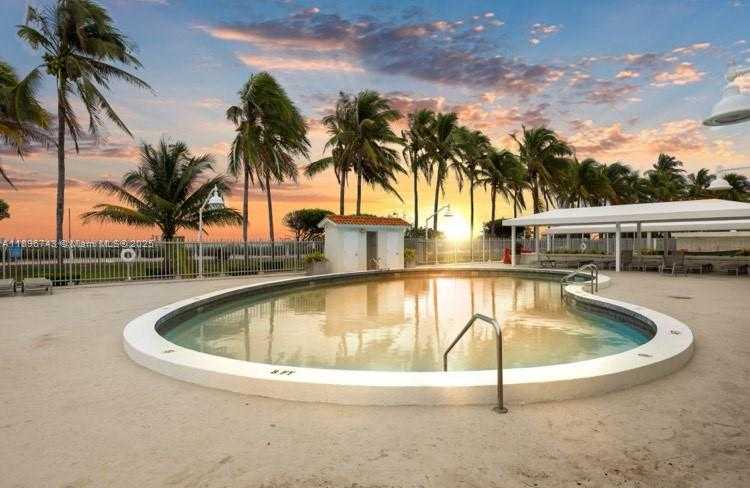 Small Image of 2899 COLLINS AVE #1638, Miami Beach Number 9