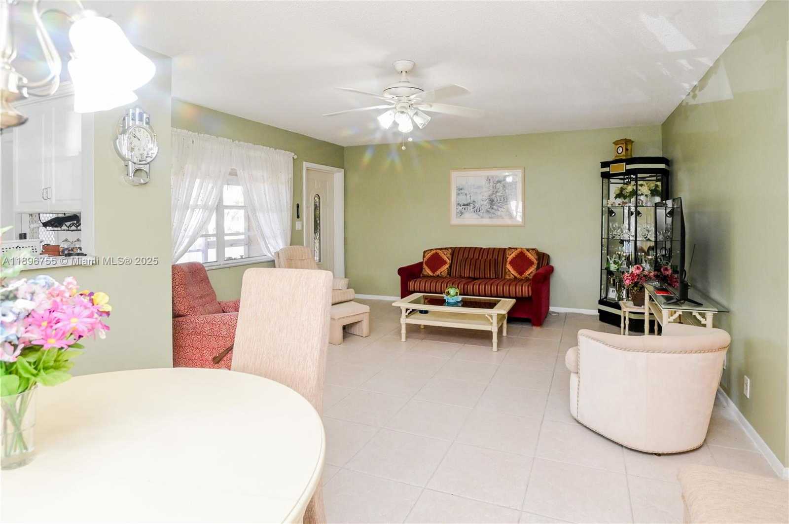 Small Image of 5300 WASHINGTON ST #G230, Hollywood Number 11
