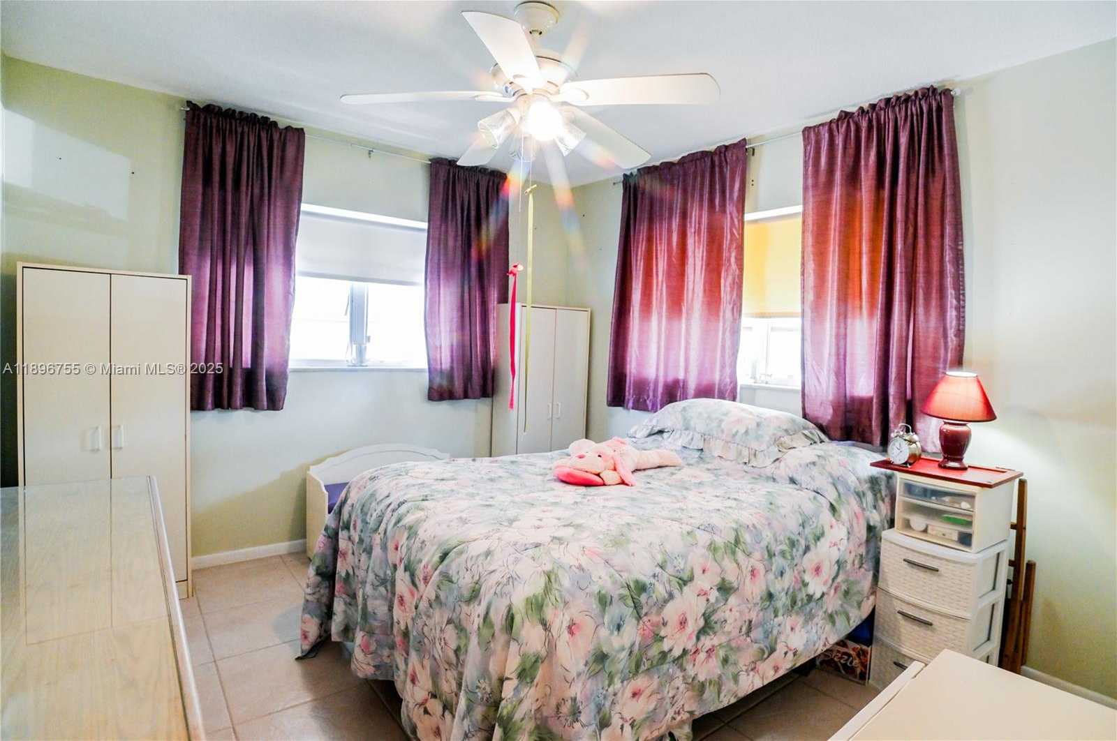 Small Image of 5300 WASHINGTON ST #G230, Hollywood Number 16