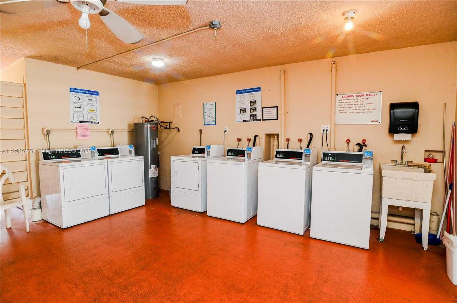 Small Image of 5300 WASHINGTON ST #G230, Hollywood Number 28