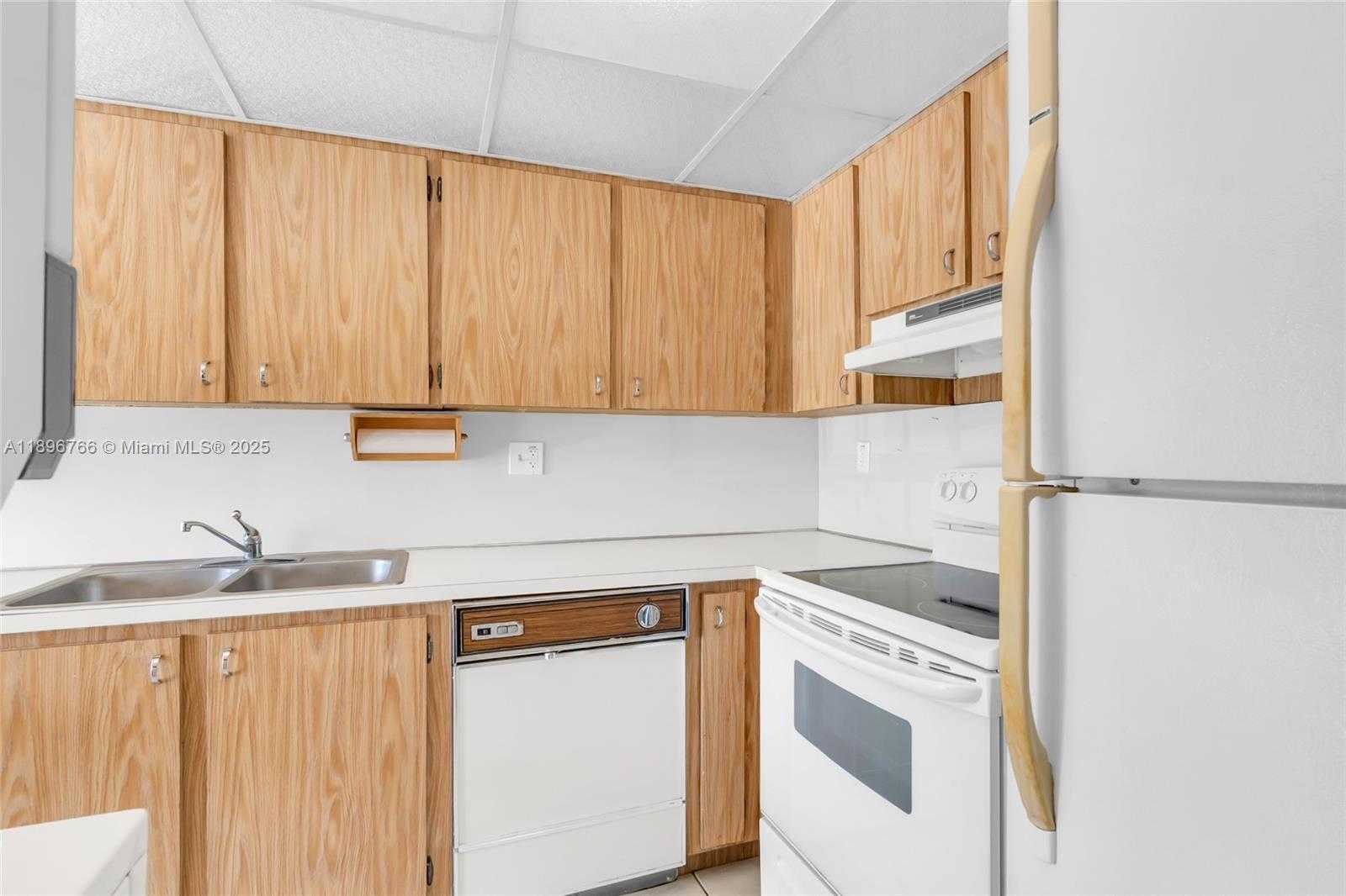 Small Image of 5800 SOUTH WEST 127TH AVE #2203, Miami Number 11