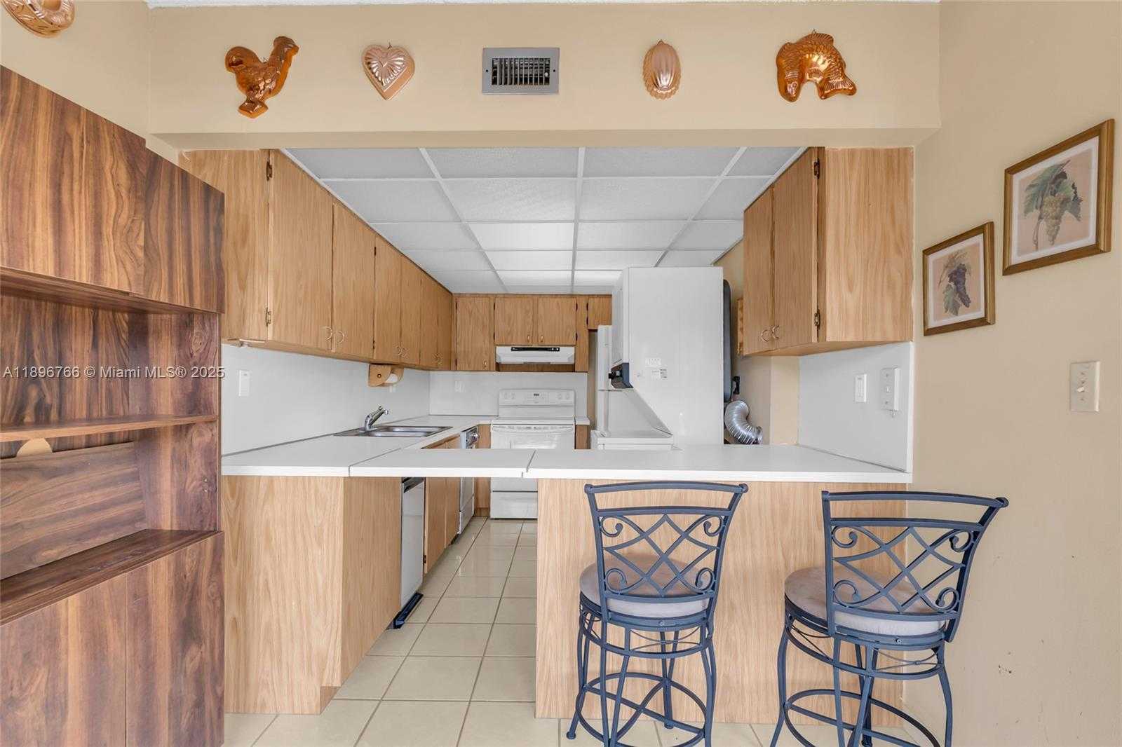 Small Image of 5800 SOUTH WEST 127TH AVE #2203, Miami Number 9