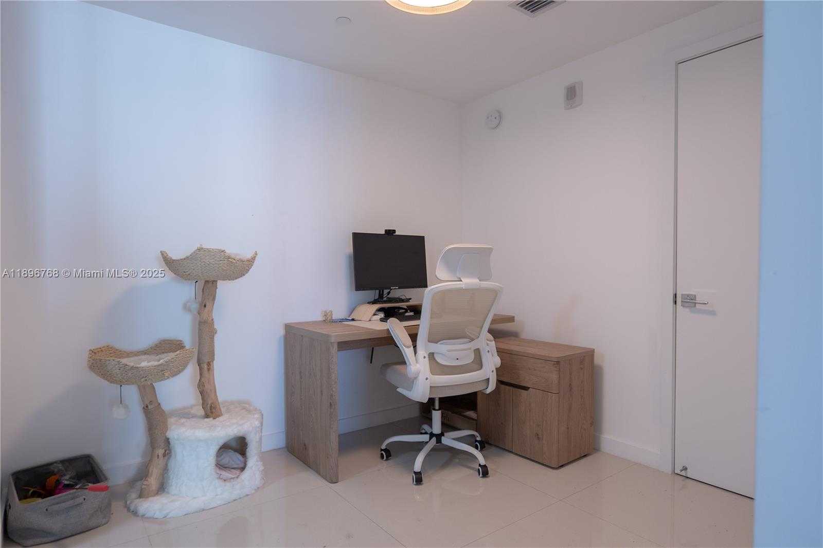 Small Image of 488 NORTH EAST 18TH ST #4509, Miami Number 12