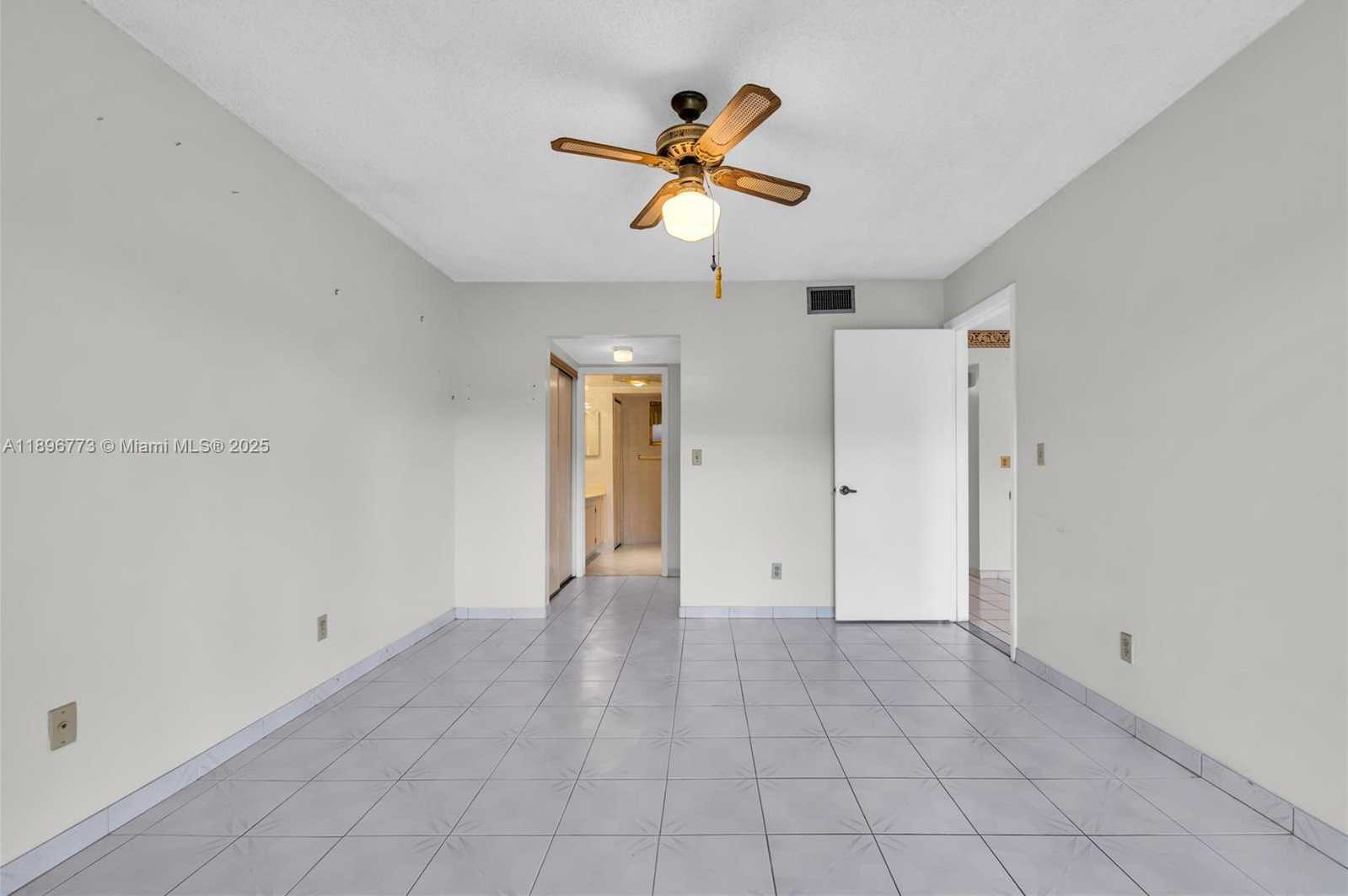 Small Image of 17000 NORTH WEST 67TH AVE #230, Hialeah Number 28