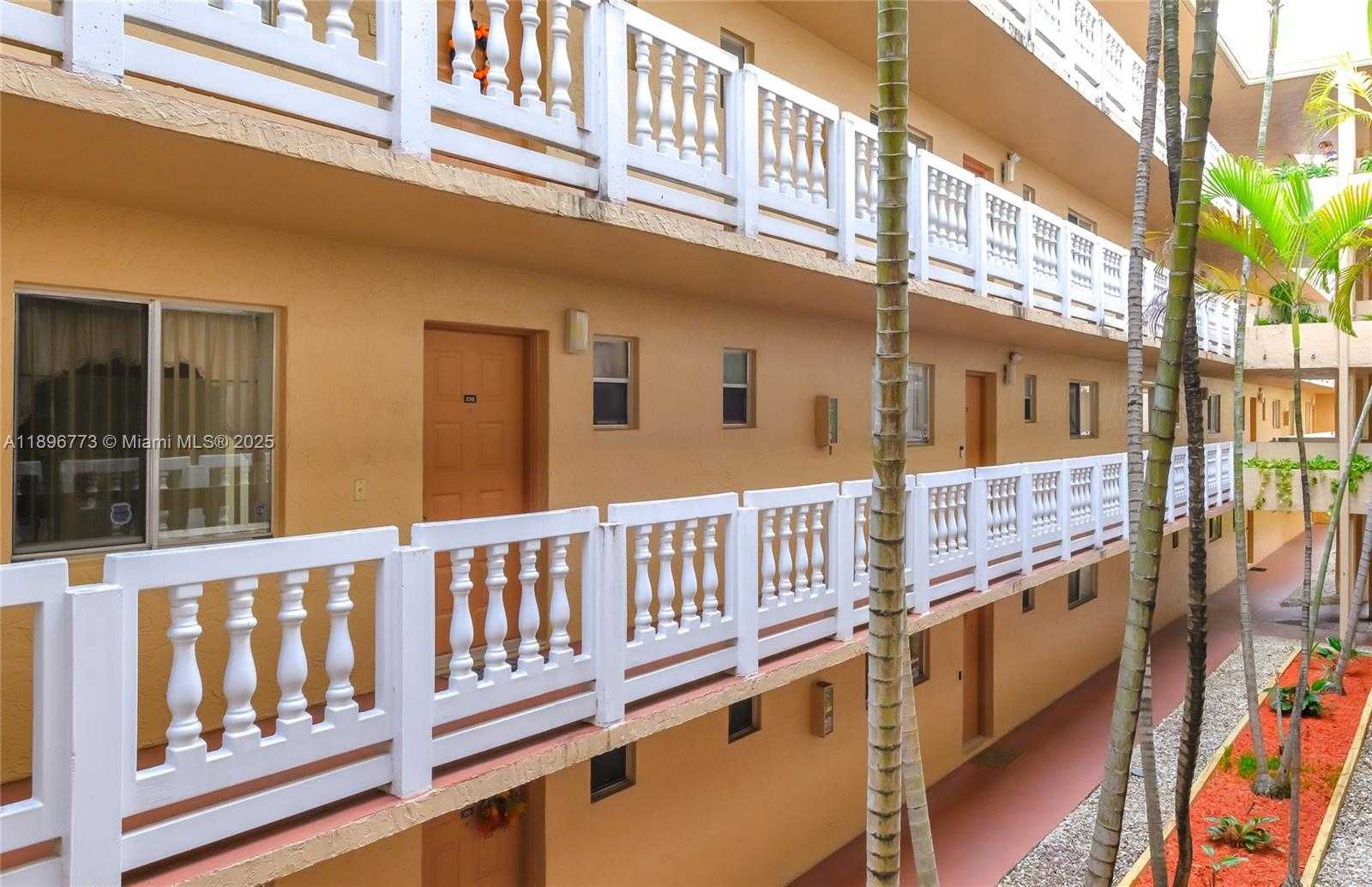 Small Image of 17000 NORTH WEST 67TH AVE #230, Hialeah Number 3