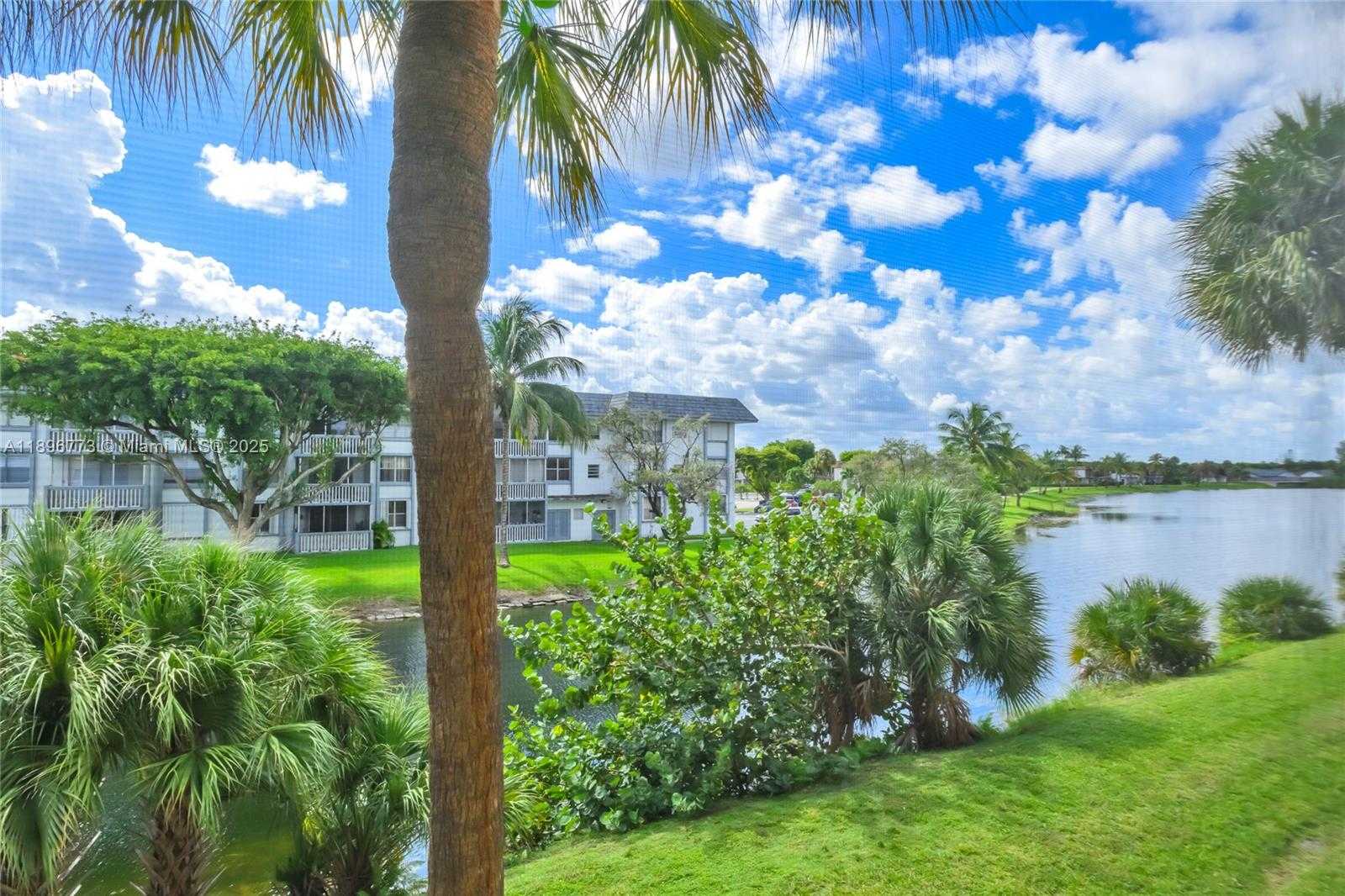 Small Image of 17000 NORTH WEST 67TH AVE #230, Hialeah Number 32