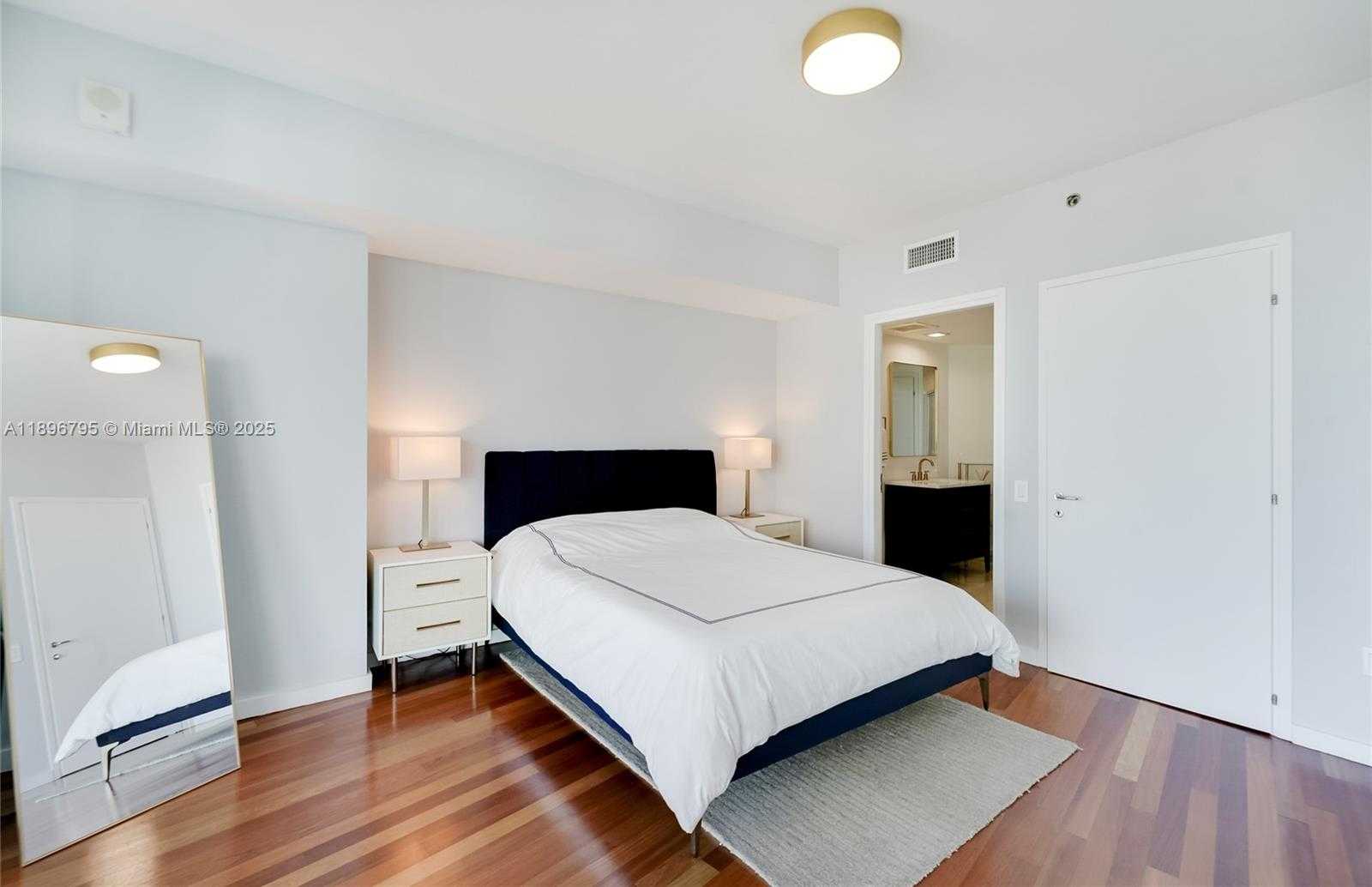 Small Image of 450 ALTON RD #906, Miami Beach Number 19