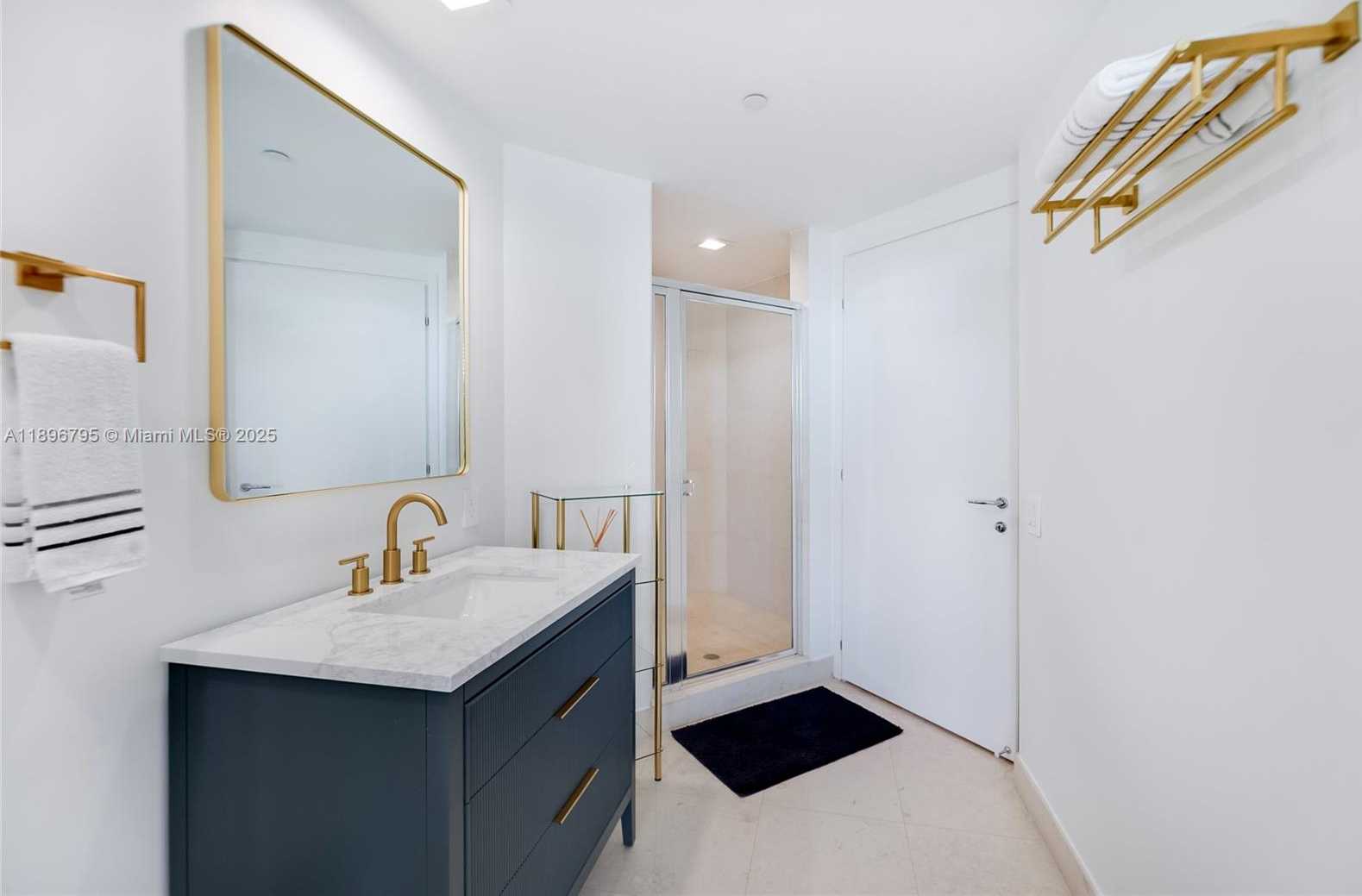 Small Image of 450 ALTON RD #906, Miami Beach Number 20