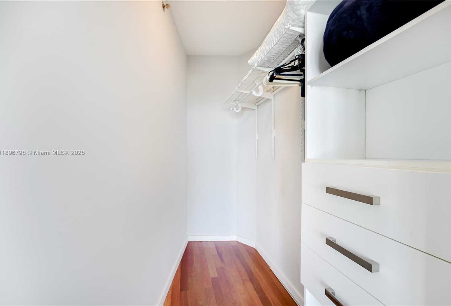 Small Image of 450 ALTON RD #906, Miami Beach Number 21