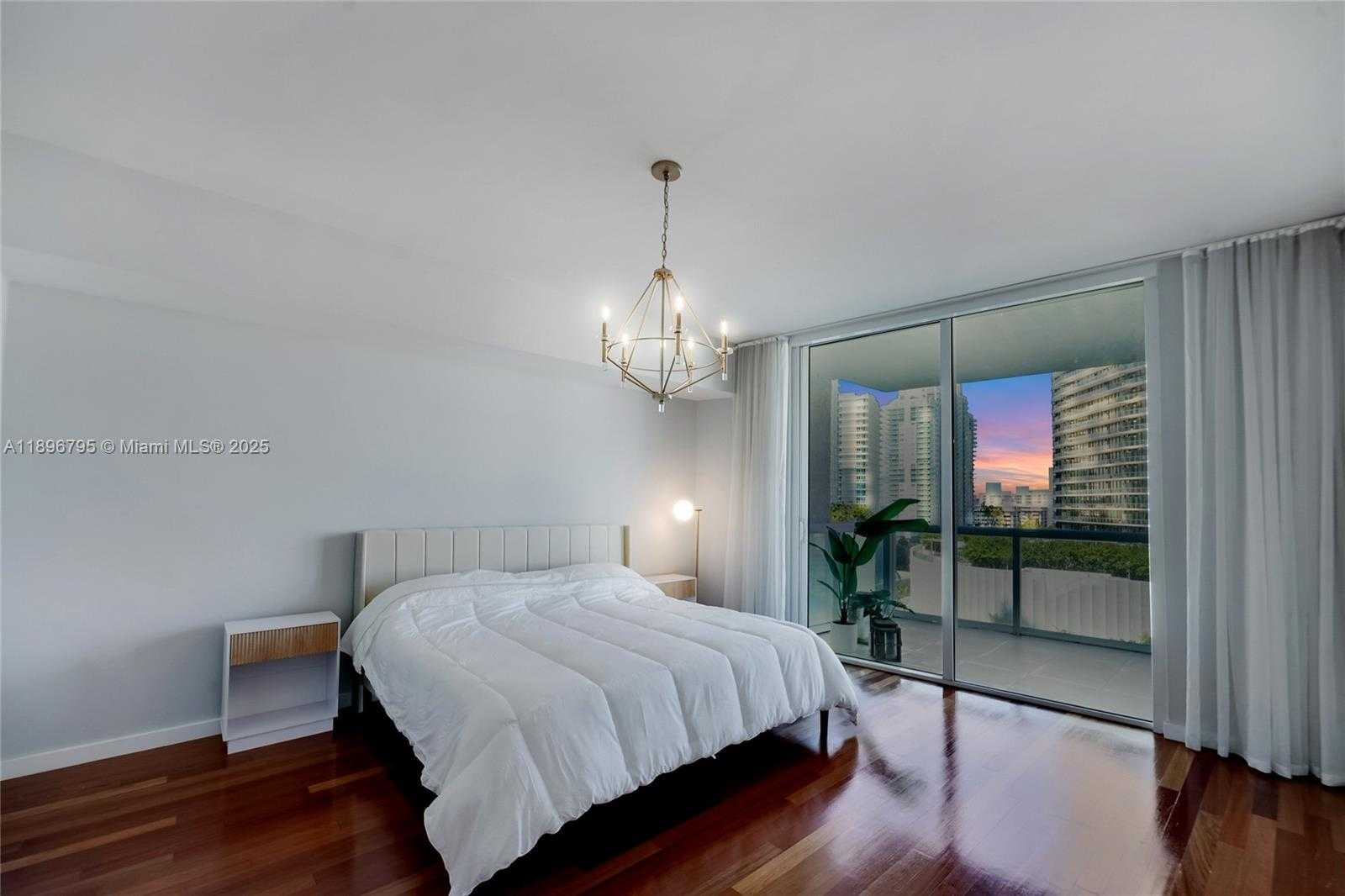 Small Image of 450 ALTON RD #906, Miami Beach Number 22