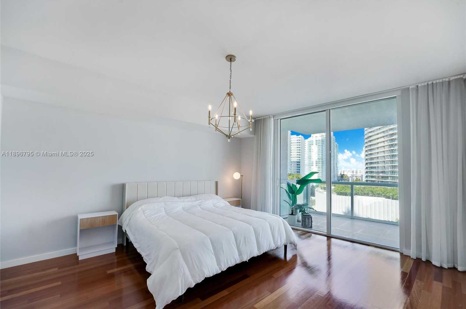 Small Image of 450 ALTON RD #906, Miami Beach Number 23