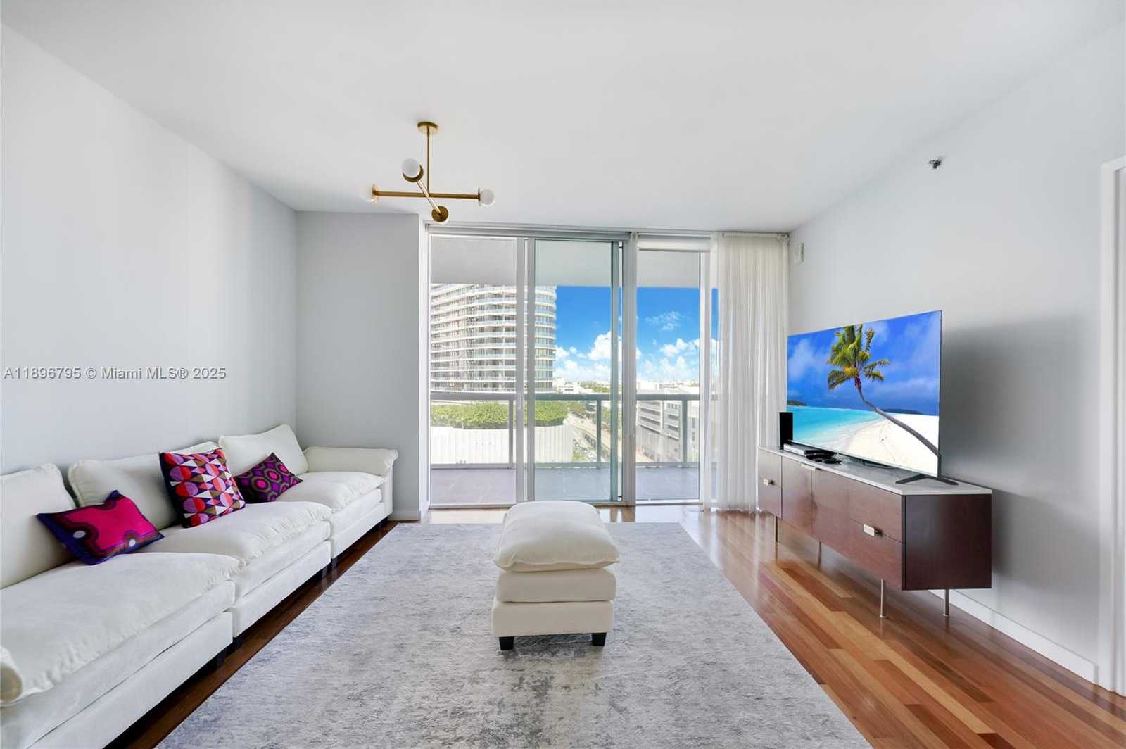 Small Image of 450 ALTON RD #906, Miami Beach Number 6