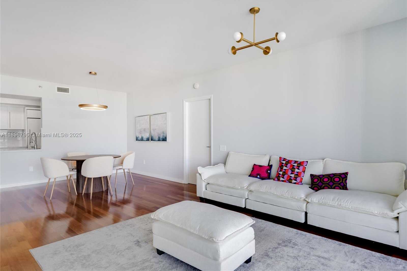 Small Image of 450 ALTON RD #906, Miami Beach Number 7
