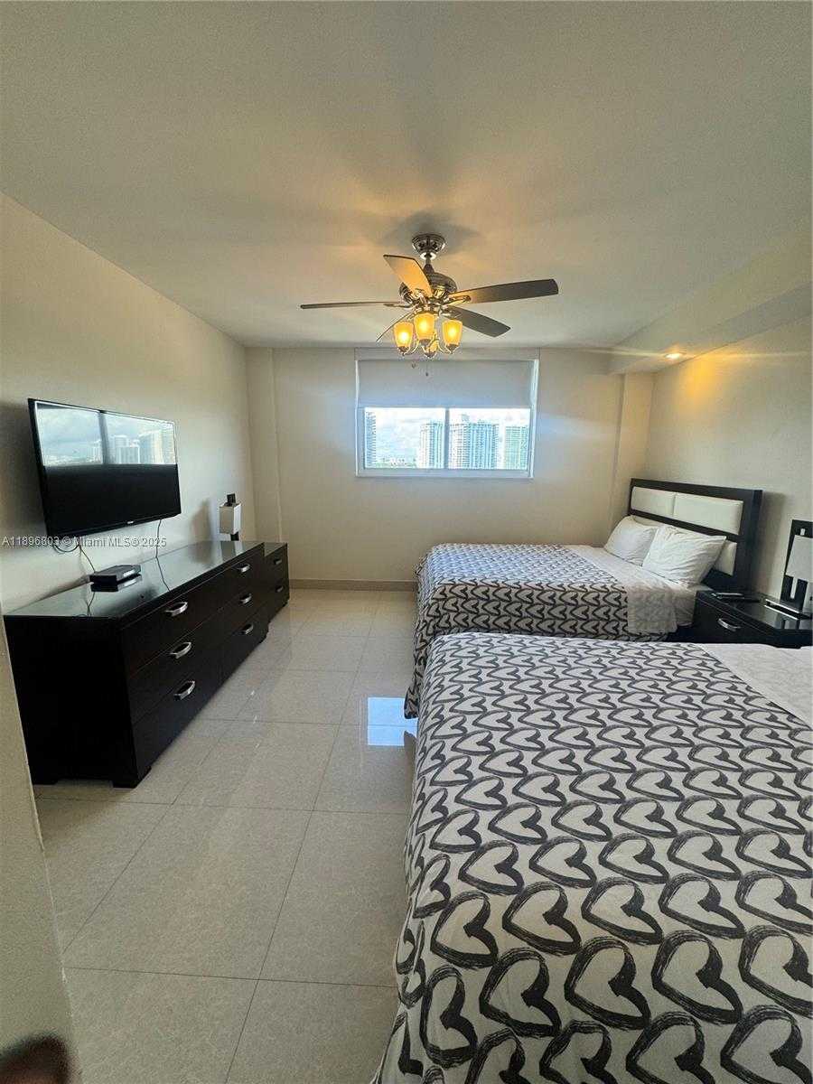 Small Image of 19370 COLLINS AVE #1520, Sunny Isles Beach Number 11