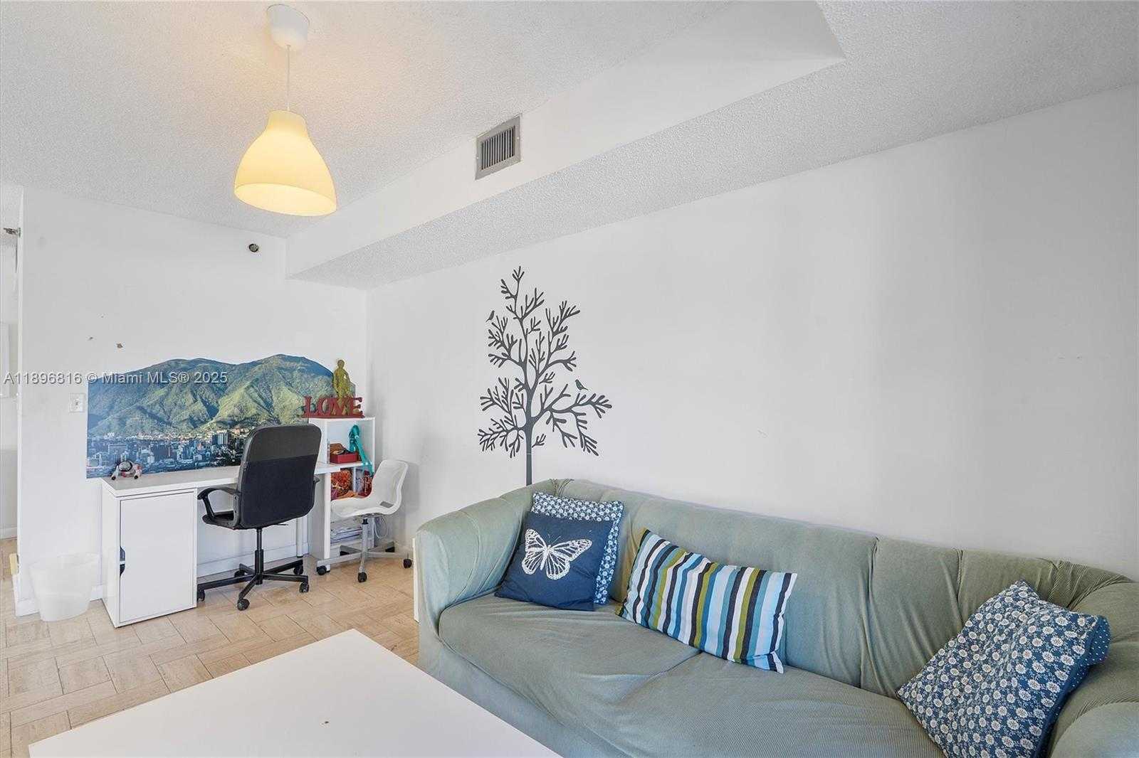 Small Image of 4000 TOWERSIDE TER #402, Miami Number 18