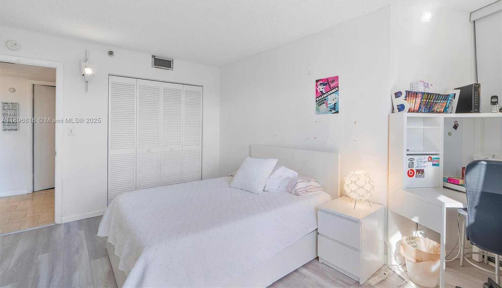 Small Image of 4000 TOWERSIDE TER #402, Miami Number 26