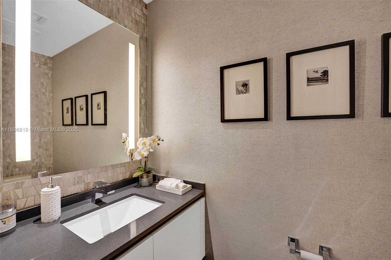 Small Image of 88 SOUTH WEST 7TH ST #1408, Miami Number 5