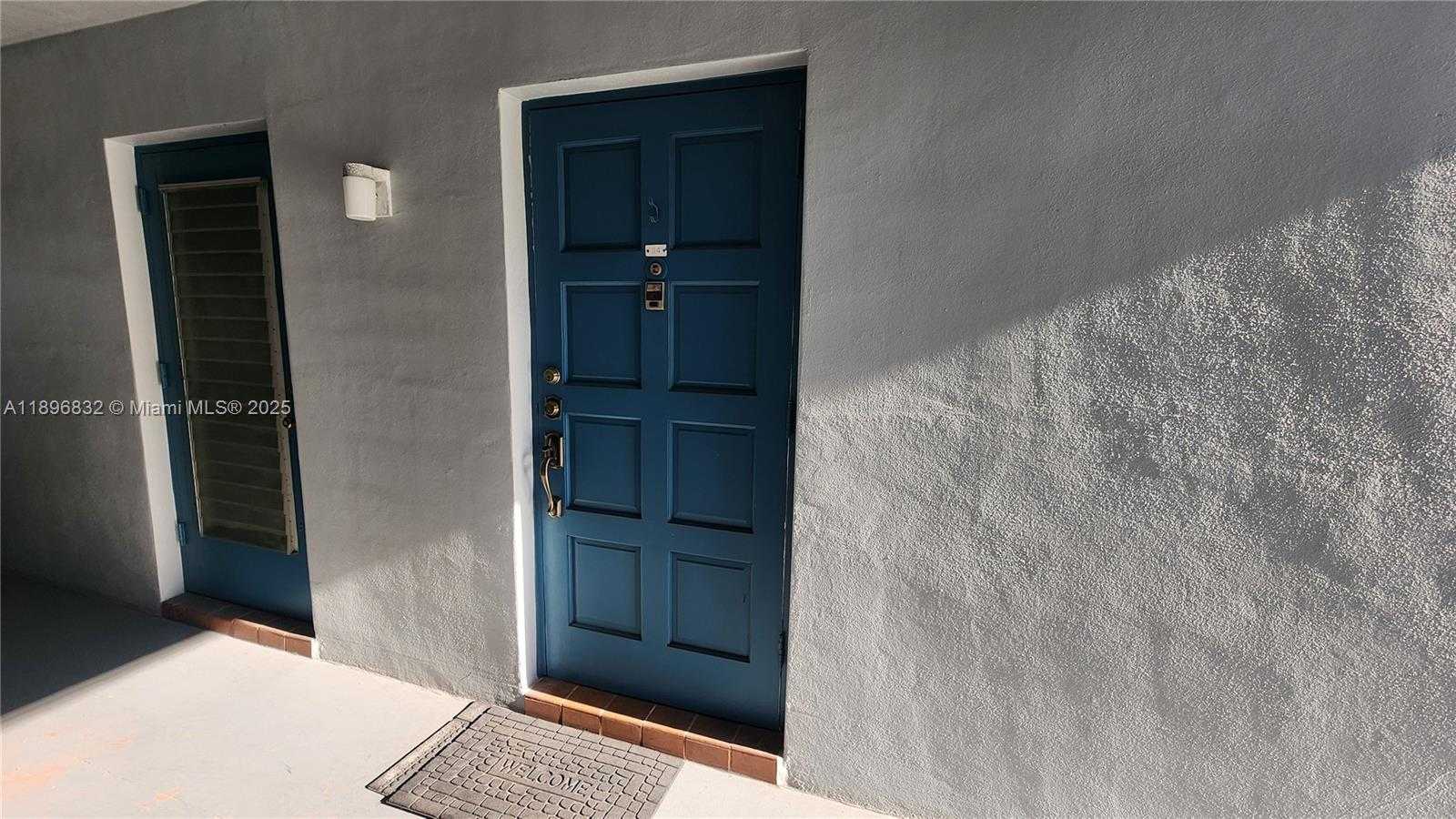 Small Image of 981 HILLCREST CT #114, Hollywood Number 25