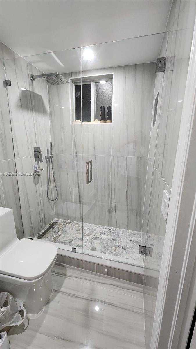 Small Image of Hialeah Number 36