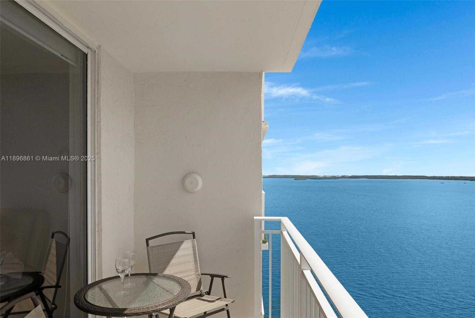 Small Image of 770 CLAUGHTON ISLAND DR #1712, Miami Number 13