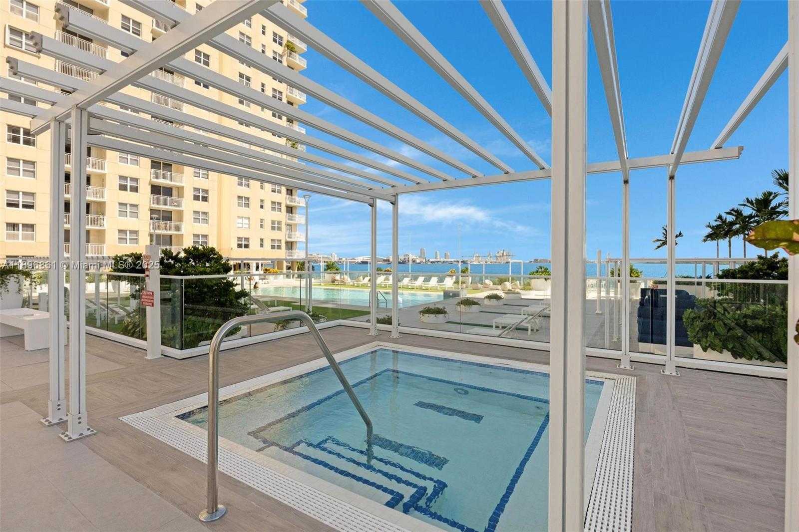 Small Image of 770 CLAUGHTON ISLAND DR #1712, Miami Number 18