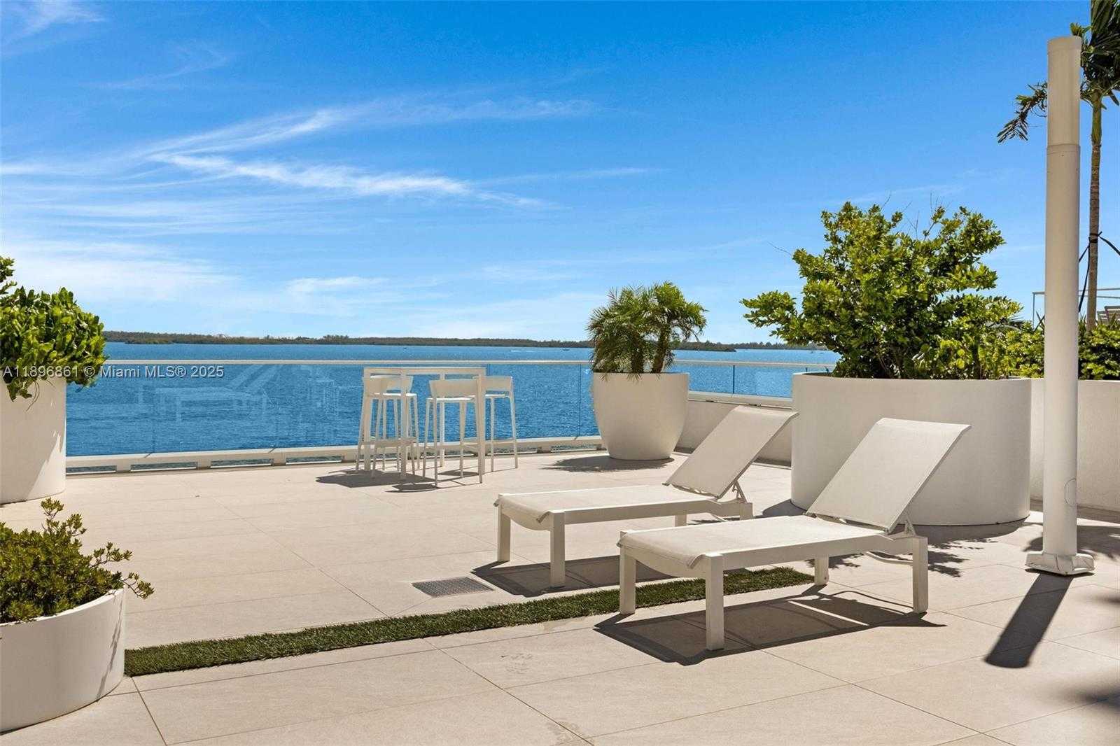 Small Image of 770 CLAUGHTON ISLAND DR #1712, Miami Number 19