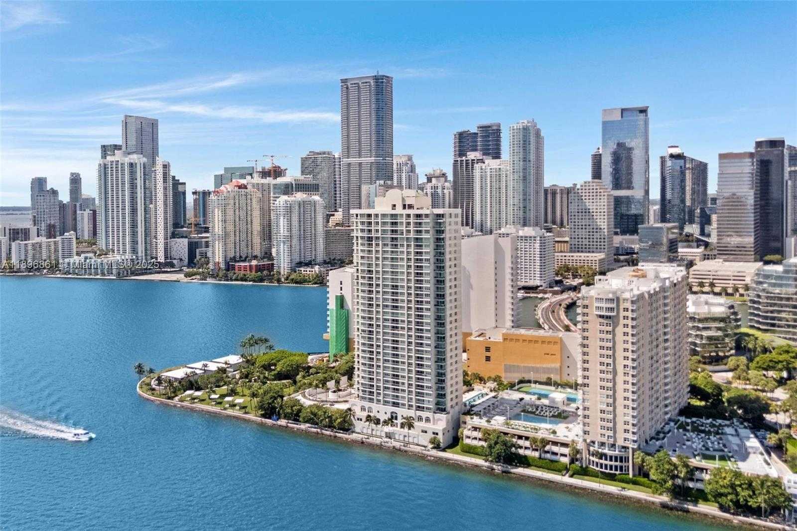 Small Image of 770 CLAUGHTON ISLAND DR #1712, Miami Number 30