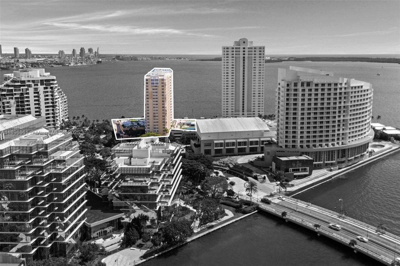 Small Image of 770 CLAUGHTON ISLAND DR #1712, Miami Number 39