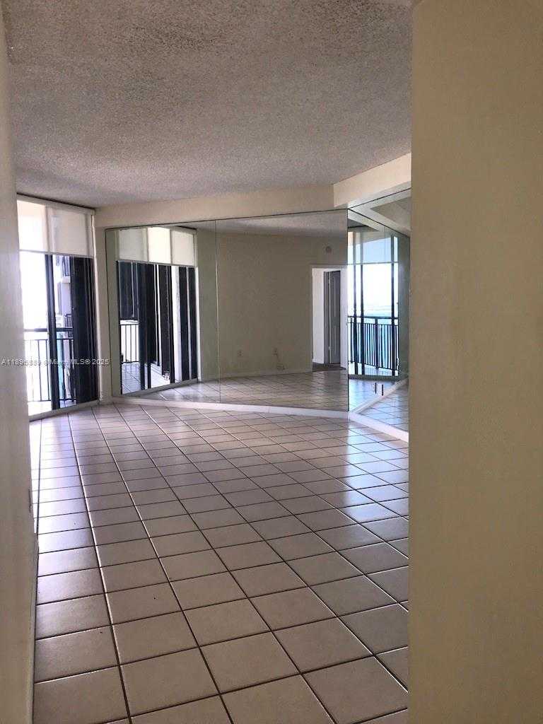 Small Image of 540 BRICKELL KEY DR #1706, Miami Number 7
