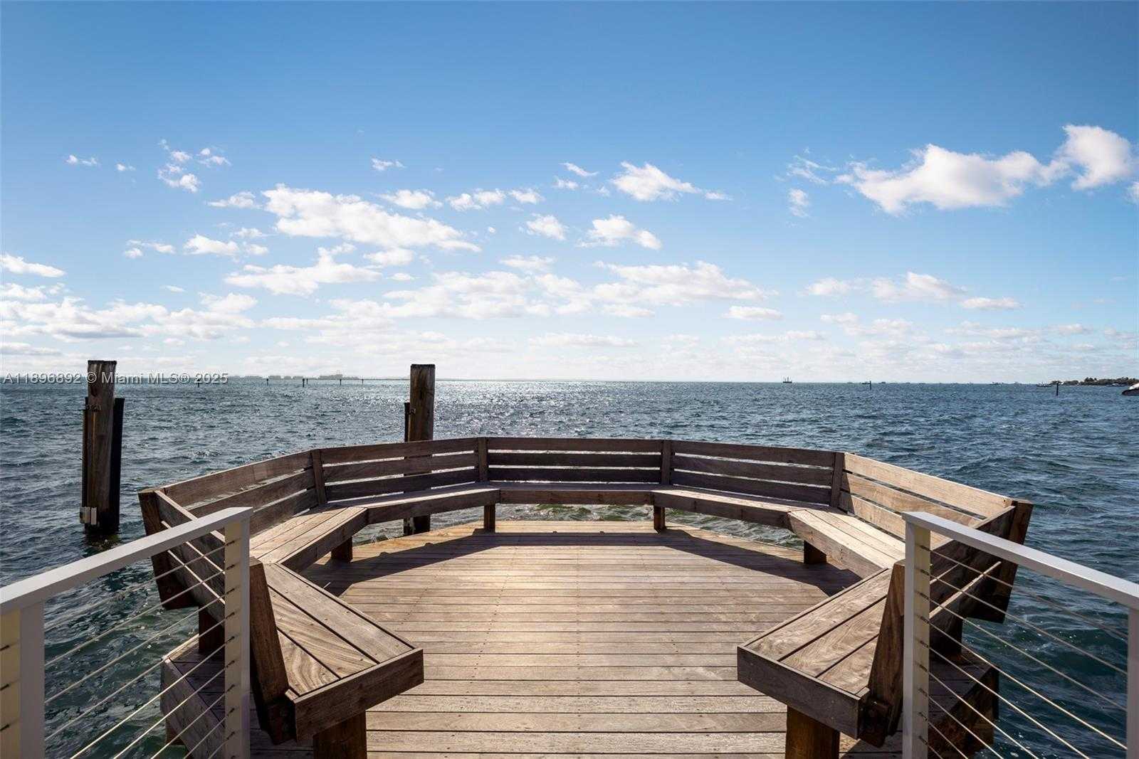 Imagen de Pequeño Objeto