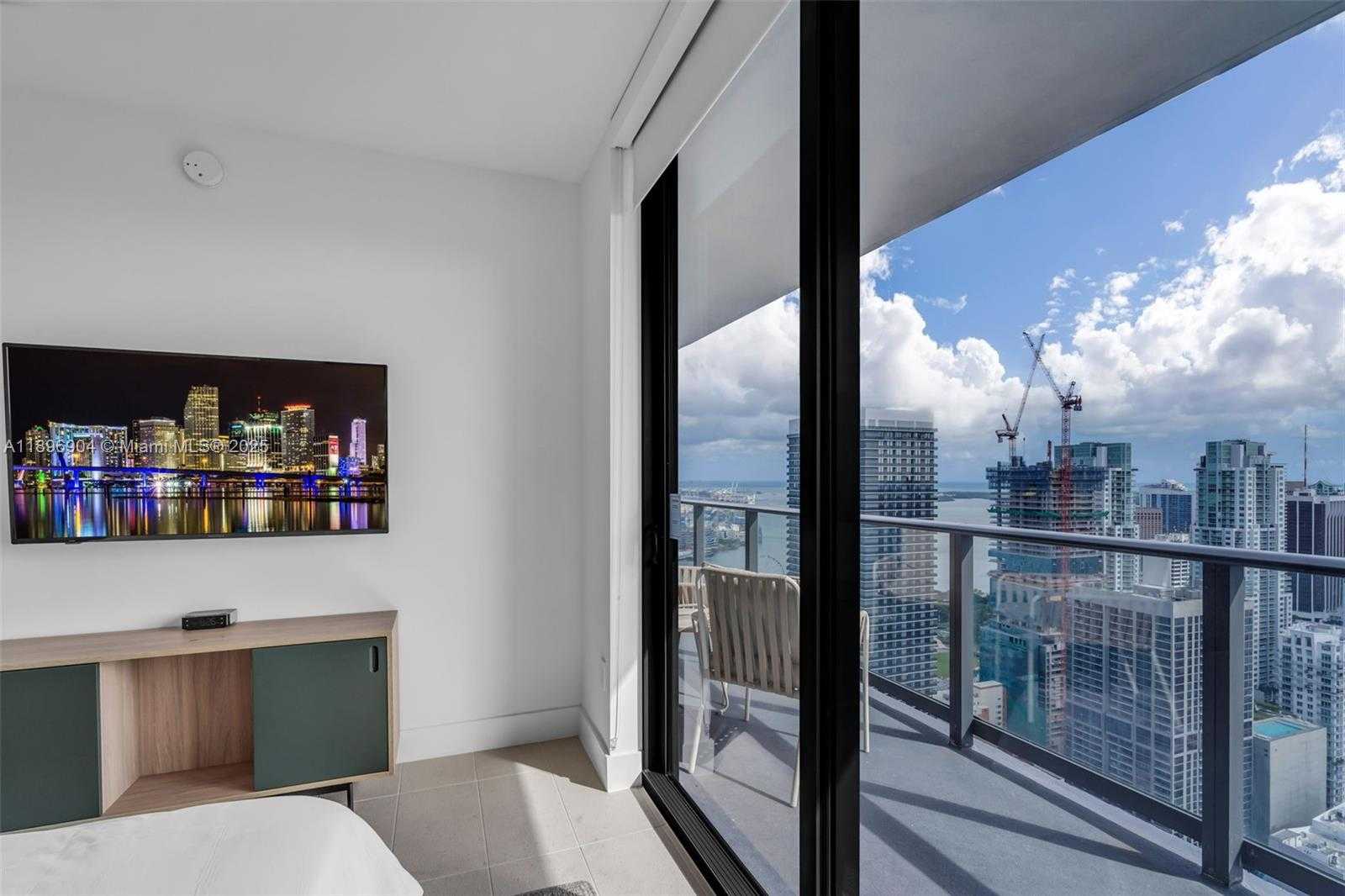 Small Image of 159 NORTH EAST 6TH ST #4514, Miami Number 8
