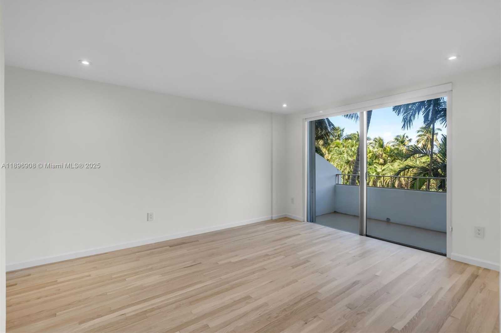 Small Image of 155 OCEAN LANE DR #302, Key Biscayne Number 11