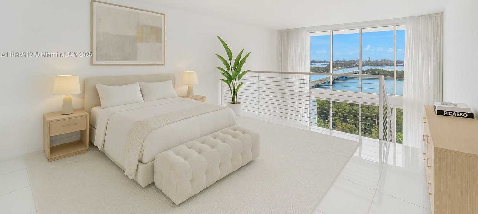 Small Image of 1040 BISCAYNE BLVD #2402, Miami Number 2