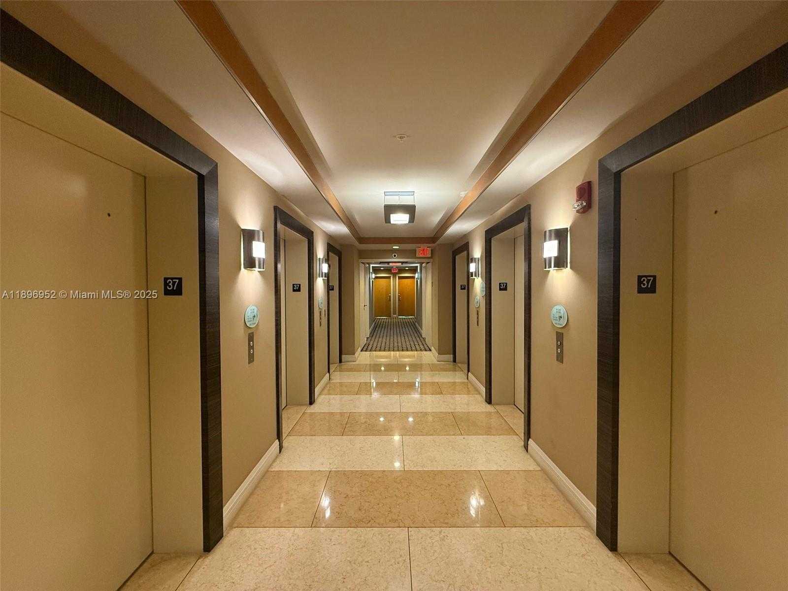 Small Image of 244 BISCAYNE BLVD #3708, Miami Number 2