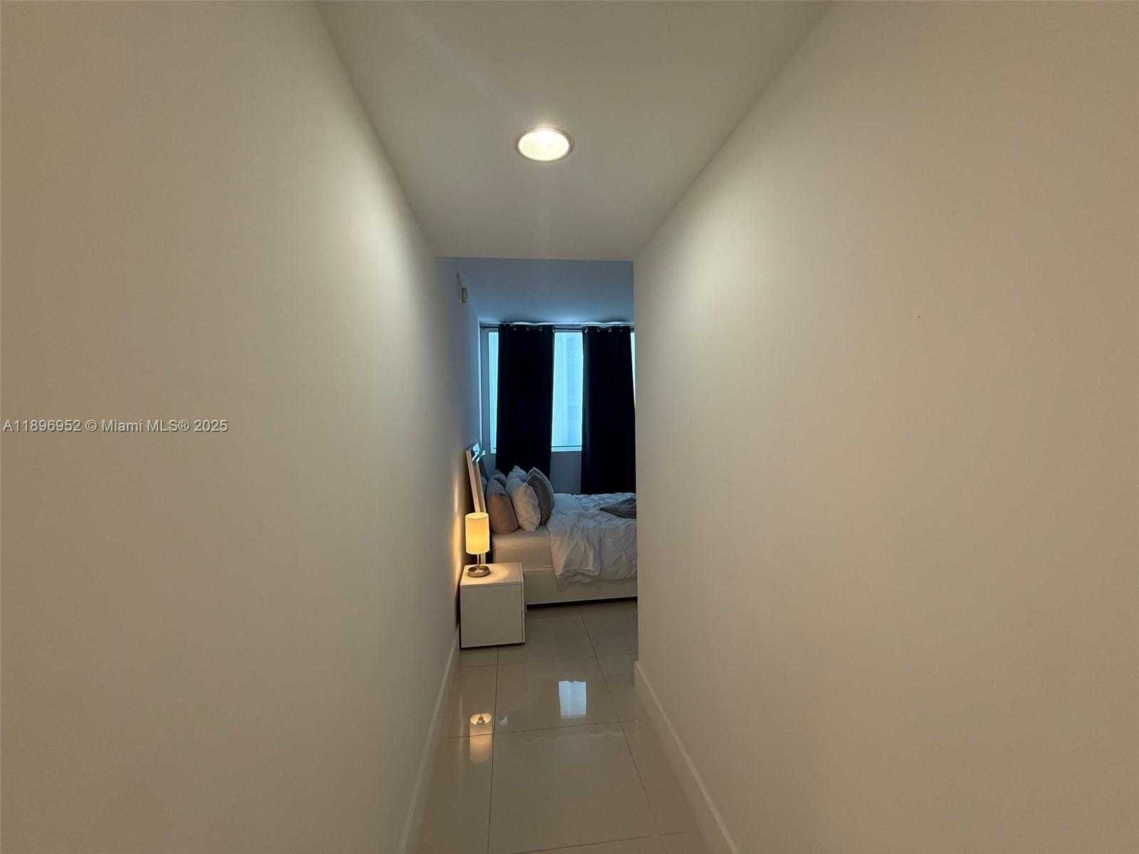 Small Image of 244 BISCAYNE BLVD #3708, Miami Number 24